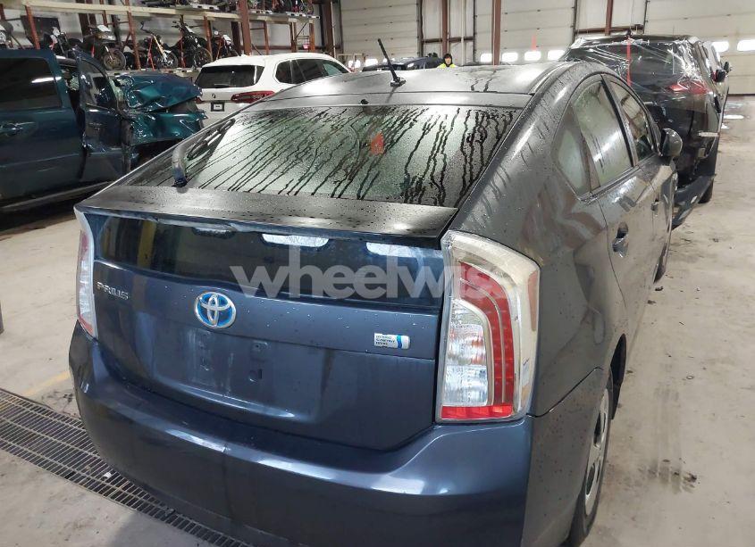 Photo 16 of 2013 Toyota Prius TWO (VIN JTDKN3DU3D1687337)