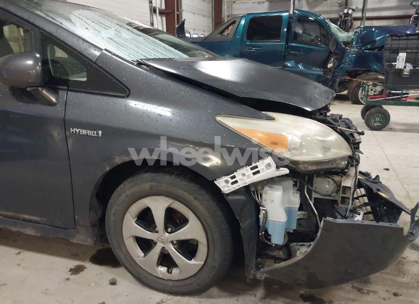 Photo 18 of 2013 Toyota Prius TWO (VIN JTDKN3DU3D1687337)