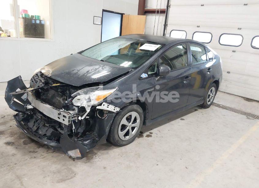 Photo 2 of 2013 Toyota Prius TWO (VIN JTDKN3DU3D1687337)