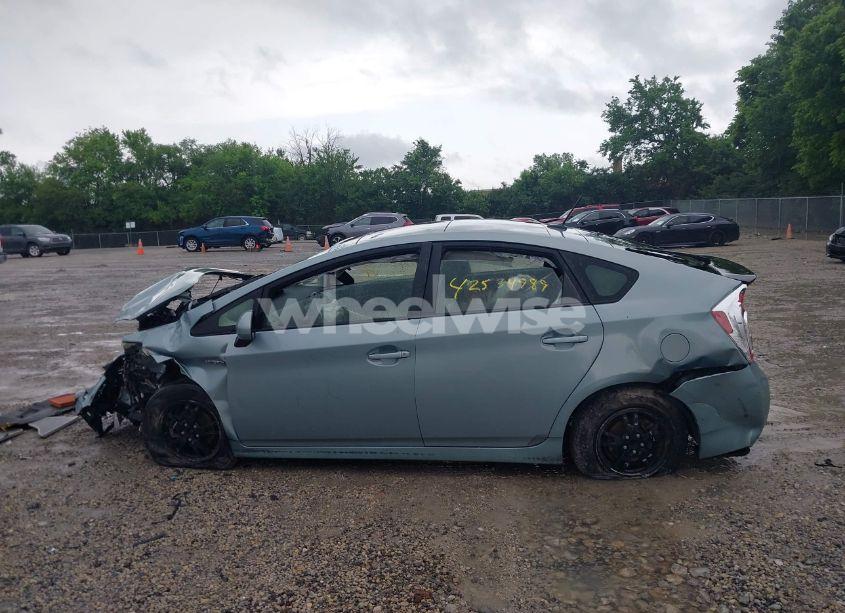 Photo 14 of 2013 Toyota Prius FOUR (VIN JTDKN3DU3D5573444)