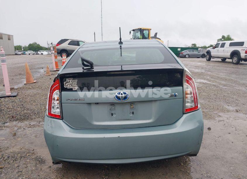 Photo 16 of 2013 Toyota Prius FOUR (VIN JTDKN3DU3D5573444)