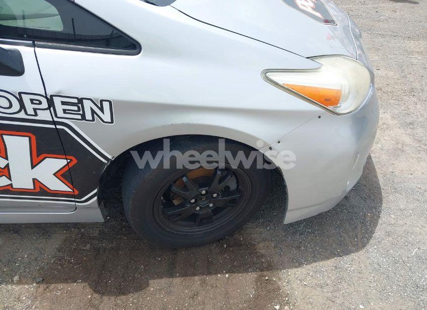 Photo 20 of 2013 Toyota Prius TWO (VIN JTDKN3DU3D5704663)