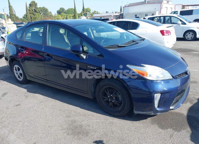 2014 Toyota Prius TWO (VIN JTDKN3DU3E0369368) main photo