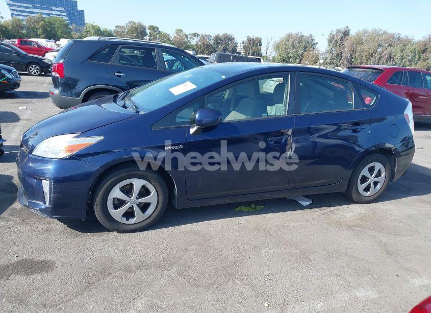 Photo 14 of 2014 Toyota Prius TWO (VIN JTDKN3DU3E0369368)