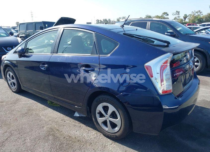 Photo 3 of 2014 Toyota Prius TWO (VIN JTDKN3DU3E0369368)
