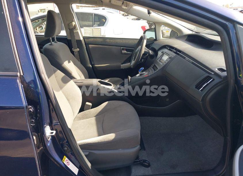 Photo 5 of 2014 Toyota Prius TWO (VIN JTDKN3DU3E0369368)