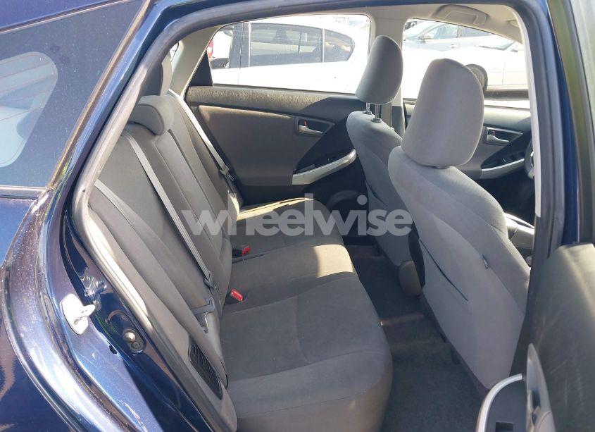 Photo 8 of 2014 Toyota Prius TWO (VIN JTDKN3DU3E0369368)