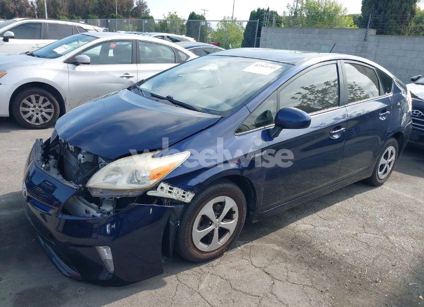 Photo 2 of 2014 Toyota Prius (VIN JTDKN3DU3E0373310)