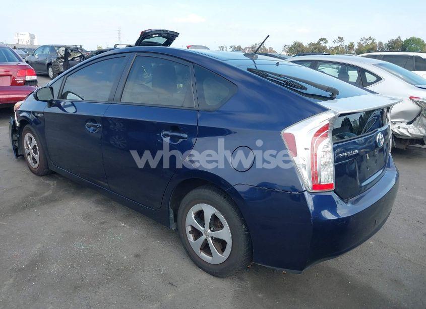 Photo 3 of 2014 Toyota Prius (VIN JTDKN3DU3E0373310)