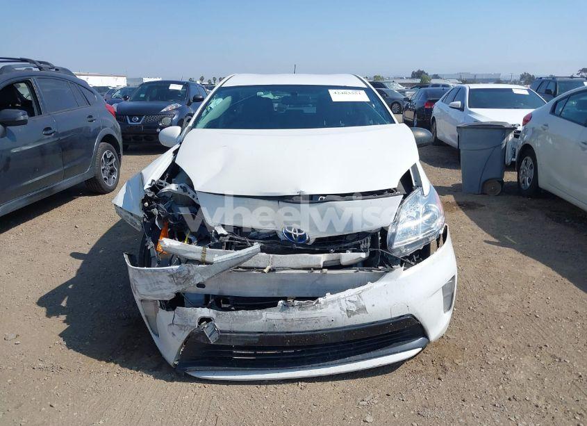 Photo 12 of 2014 Toyota Prius THREE (VIN JTDKN3DU3E0387529)