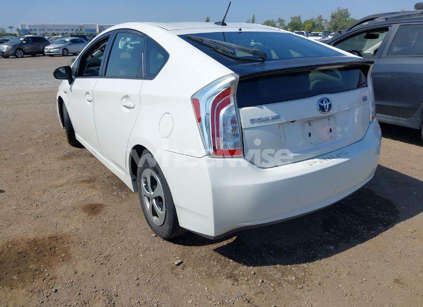 Photo 3 of 2014 Toyota Prius THREE (VIN JTDKN3DU3E0387529)