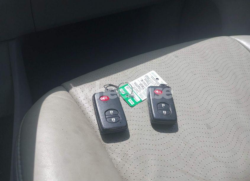 Photo 11 of 2014 Toyota Prius THREE (VIN JTDKN3DU3E1757260)