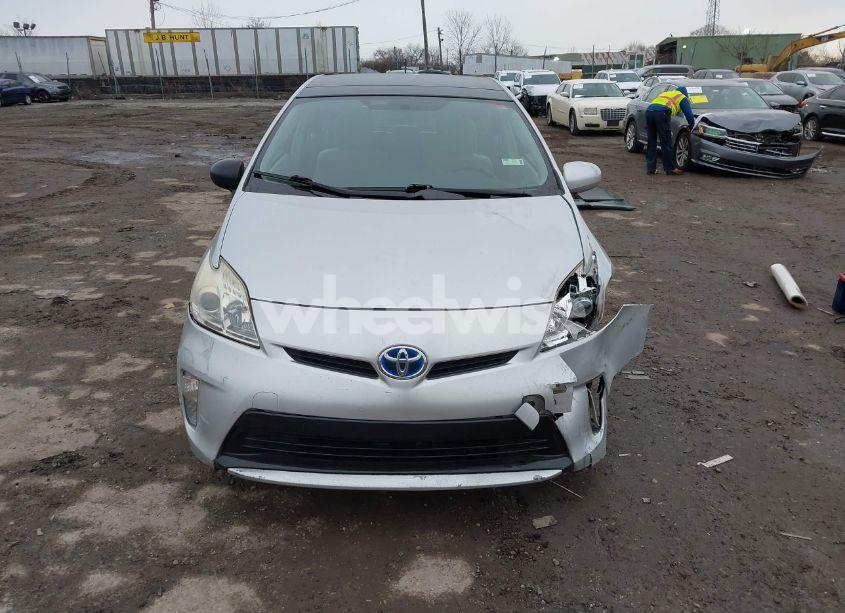 Photo 13 of 2014 Toyota Prius (VIN JTDKN3DU3E1820082)
