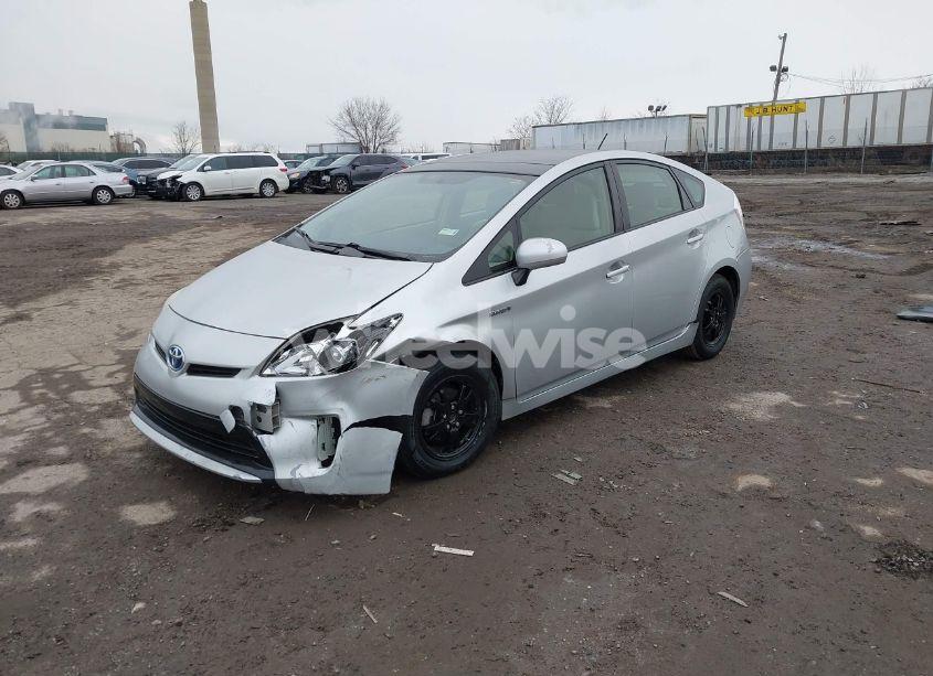 Photo 2 of 2014 Toyota Prius (VIN JTDKN3DU3E1820082)