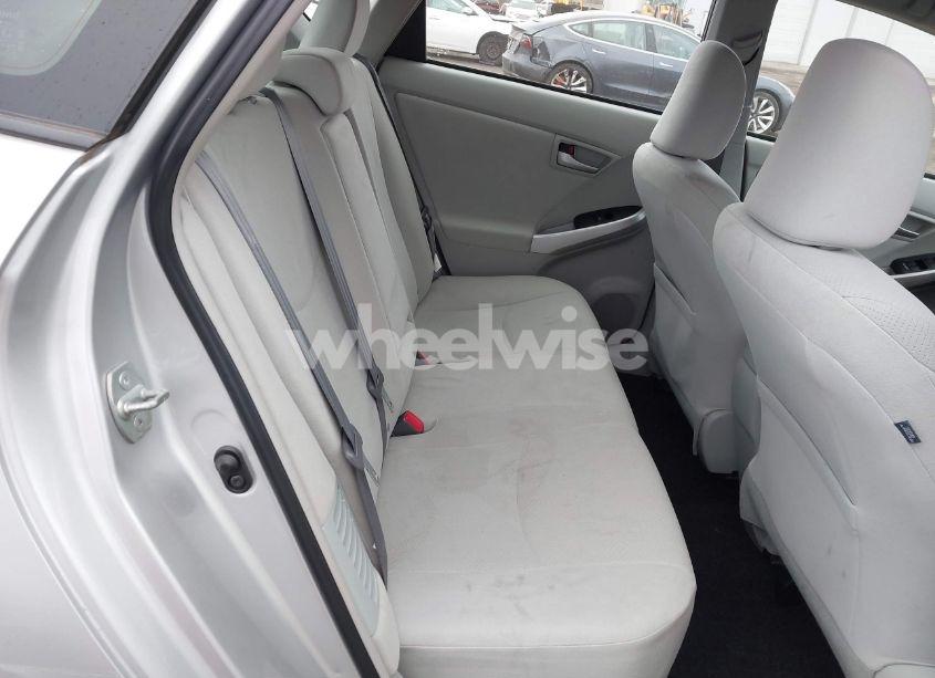 Photo 8 of 2014 Toyota Prius (VIN JTDKN3DU3E1820082)