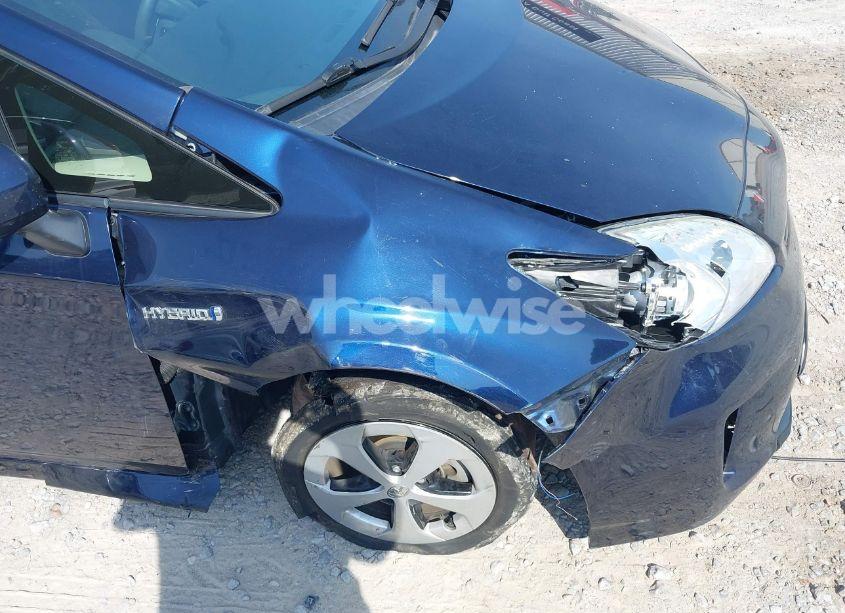 Photo 6 of 2015 Toyota Prius THREE (VIN JTDKN3DU3F0421406)