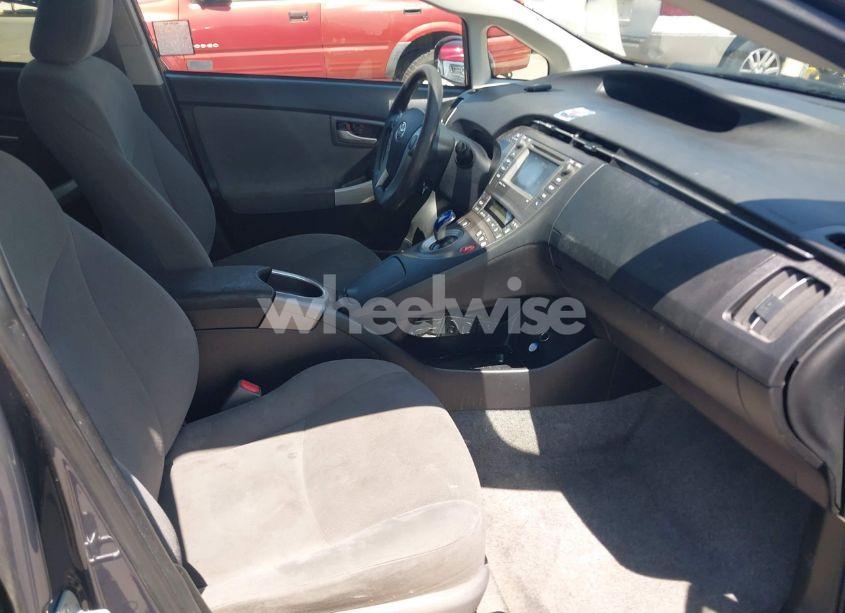 Photo 5 of 2015 Toyota Prius THREE (VIN JTDKN3DU3F0446208)