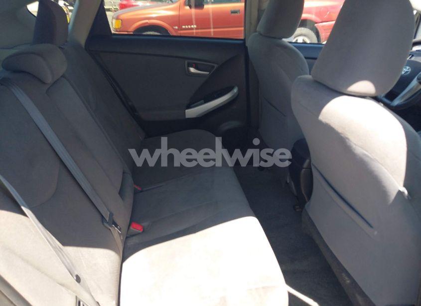 Photo 8 of 2015 Toyota Prius THREE (VIN JTDKN3DU3F0446208)