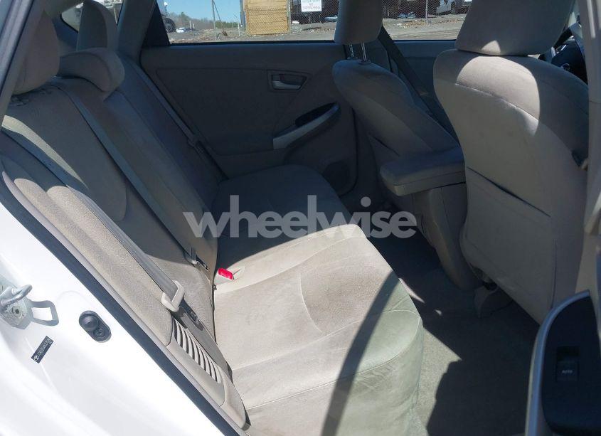 Photo 8 of 2010 Toyota Prius III (VIN JTDKN3DU4A0070286)