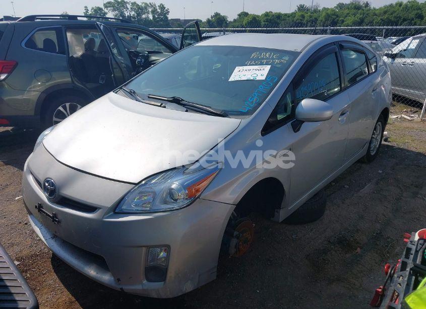 Photo 2 of 2010 Toyota Prius II (VIN JTDKN3DU4A0118918)