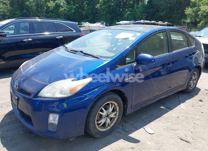Photo 2 of 2010 Toyota Prius IV (VIN JTDKN3DU4A0126565)