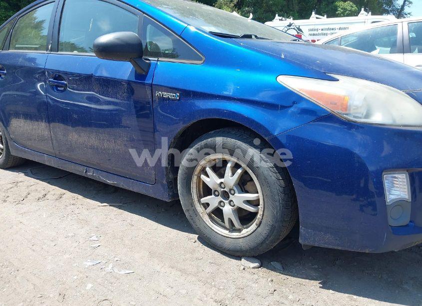 Photo 6 of 2010 Toyota Prius IV (VIN JTDKN3DU4A0126565)