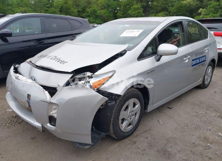 Photo 2 of 2010 Toyota Prius II (VIN JTDKN3DU4A0149991)