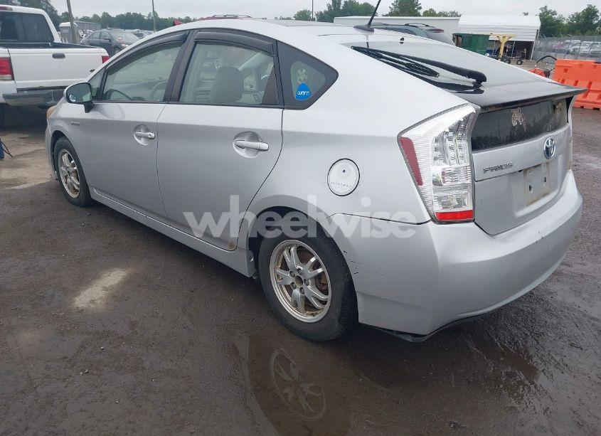 Photo 3 of 2010 Toyota Prius IV (VIN JTDKN3DU4A0174731)