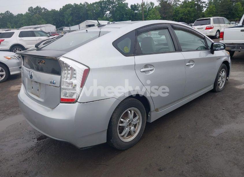 Photo 4 of 2010 Toyota Prius IV (VIN JTDKN3DU4A0174731)