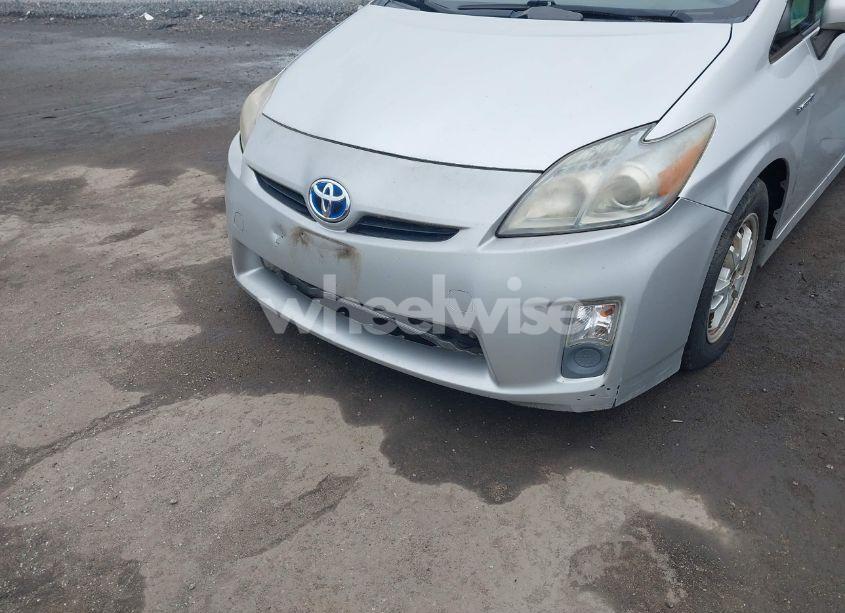 Photo 6 of 2010 Toyota Prius IV (VIN JTDKN3DU4A0174731)