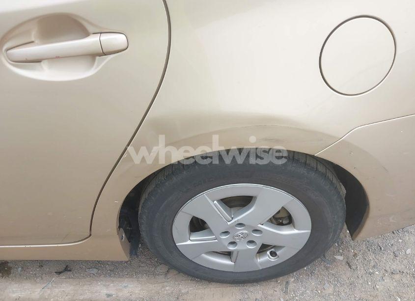 Photo 14 of 2010 Toyota Prius III (VIN JTDKN3DU4A1033202)