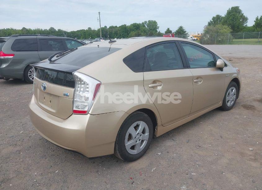 Photo 4 of 2010 Toyota Prius III (VIN JTDKN3DU4A1033202)