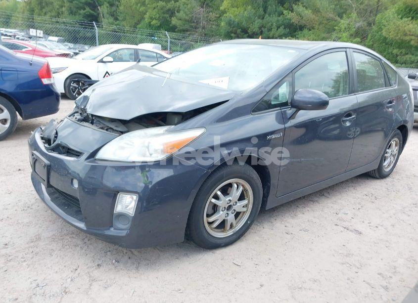 Photo 2 of 2011 Toyota Prius TWO (VIN JTDKN3DU4B0303598)