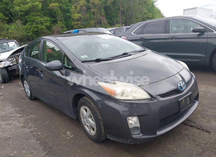 2011 Toyota Prius FIVE/FOUR/ONE/THREE/TWO (VIN JTDKN3DU4B0320692) main photo