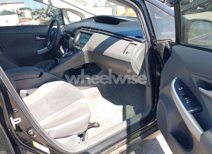 Photo 5 of 2011 Toyota Prius TWO (VIN JTDKN3DU4B1478511)