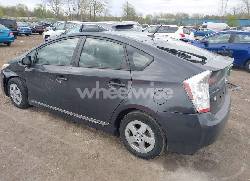 Photo 3 of 2011 Toyota Prius TWO (VIN JTDKN3DU4B5304642)