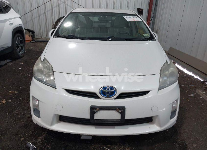 Photo 12 of 2011 Toyota Prius THREE (VIN JTDKN3DU4B5343523)