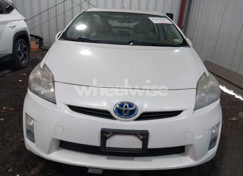 Photo 6 of 2011 Toyota Prius THREE (VIN JTDKN3DU4B5343523)