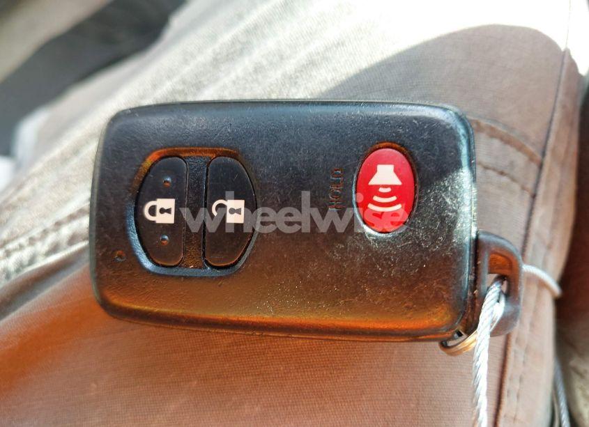 Photo 11 of 2011 Toyota Prius TWO (VIN JTDKN3DU4B5359480)