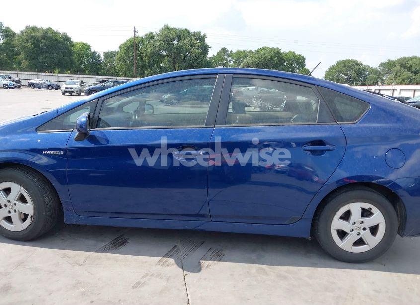 Photo 14 of 2011 Toyota Prius TWO (VIN JTDKN3DU4B5359480)