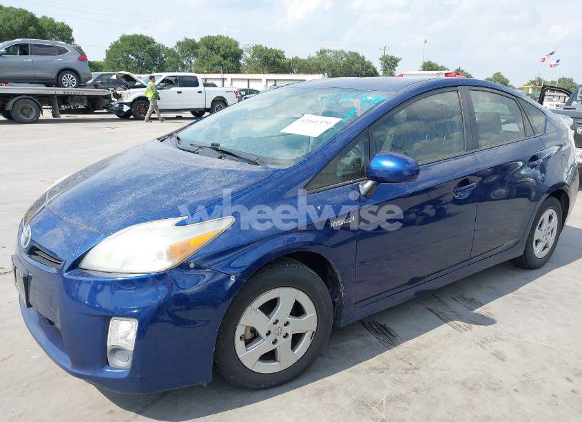 Photo 2 of 2011 Toyota Prius TWO (VIN JTDKN3DU4B5359480)