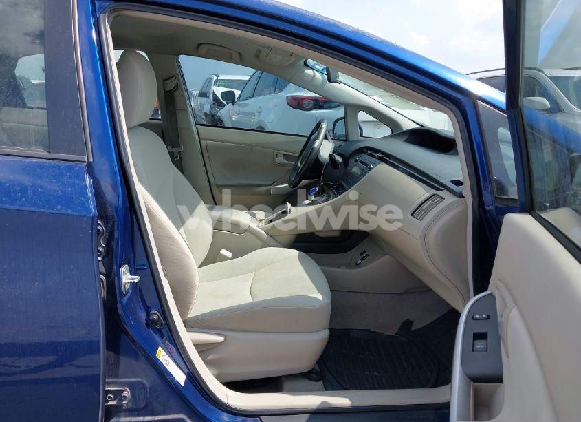 Photo 5 of 2011 Toyota Prius TWO (VIN JTDKN3DU4B5359480)