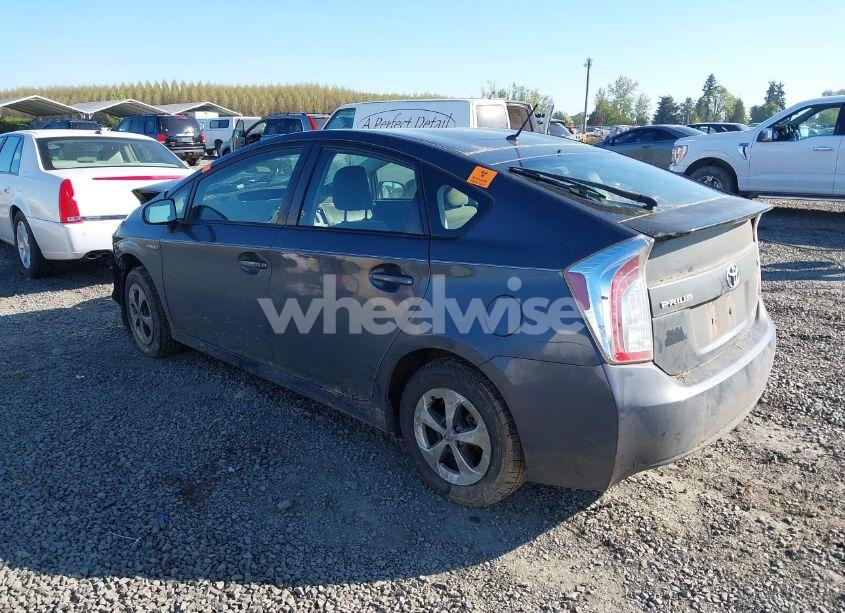 Photo 3 of 2012 Toyota Prius TWO (VIN JTDKN3DU4C1524436)