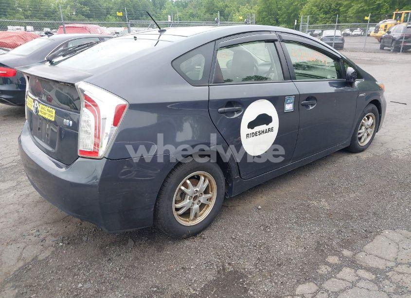 Photo 4 of 2012 Toyota Prius TWO (VIN JTDKN3DU4C5405276)