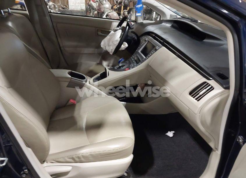 Photo 5 of 2013 Toyota Prius FOUR (VIN JTDKN3DU4D1634016)