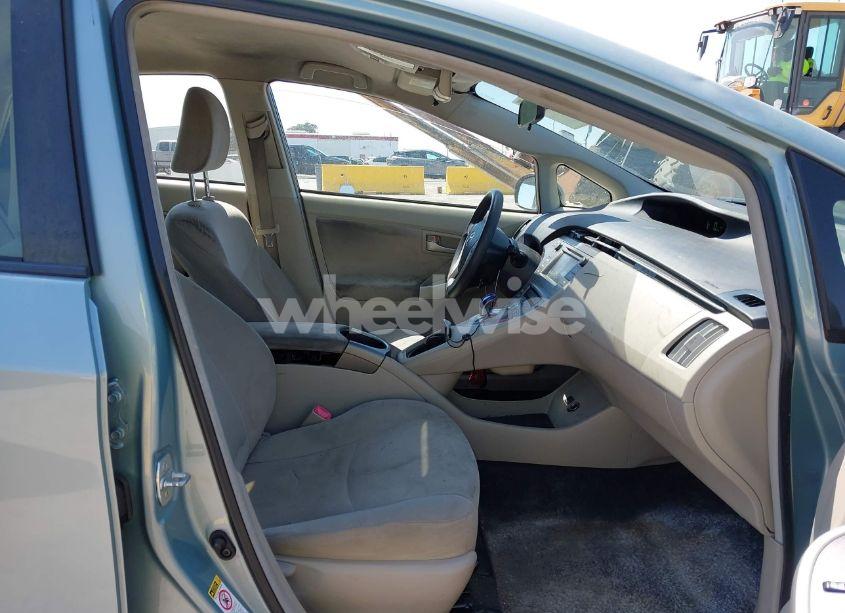 Photo 5 of 2013 Toyota Prius TWO (VIN JTDKN3DU4D5585599)