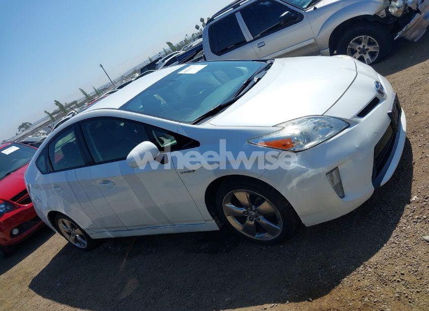 Photo 13 of 2013 Toyota Prius PERSONA (VIN JTDKN3DU4D5591368)
