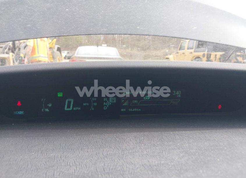 Photo 7 of 2013 Toyota Prius THREE SE (VIN JTDKN3DU4D5599308)