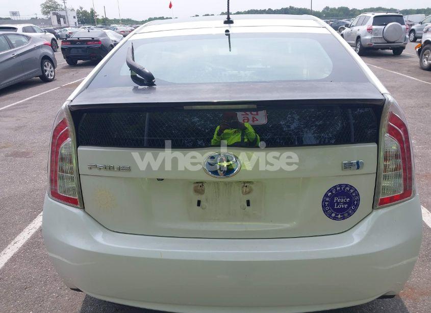 Photo 16 of 2013 Toyota Prius THREE (VIN JTDKN3DU4D5632369)