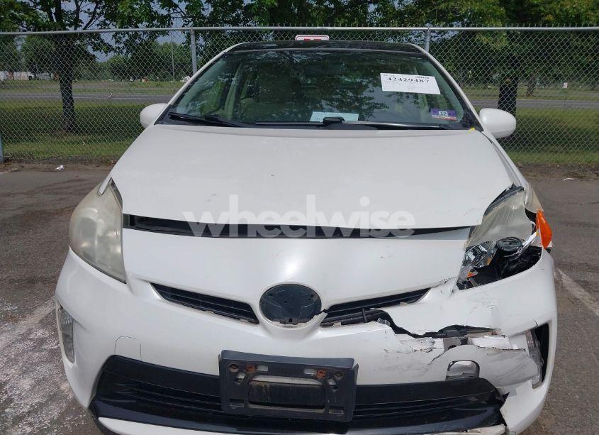 Photo 6 of 2013 Toyota Prius THREE (VIN JTDKN3DU4D5632369)